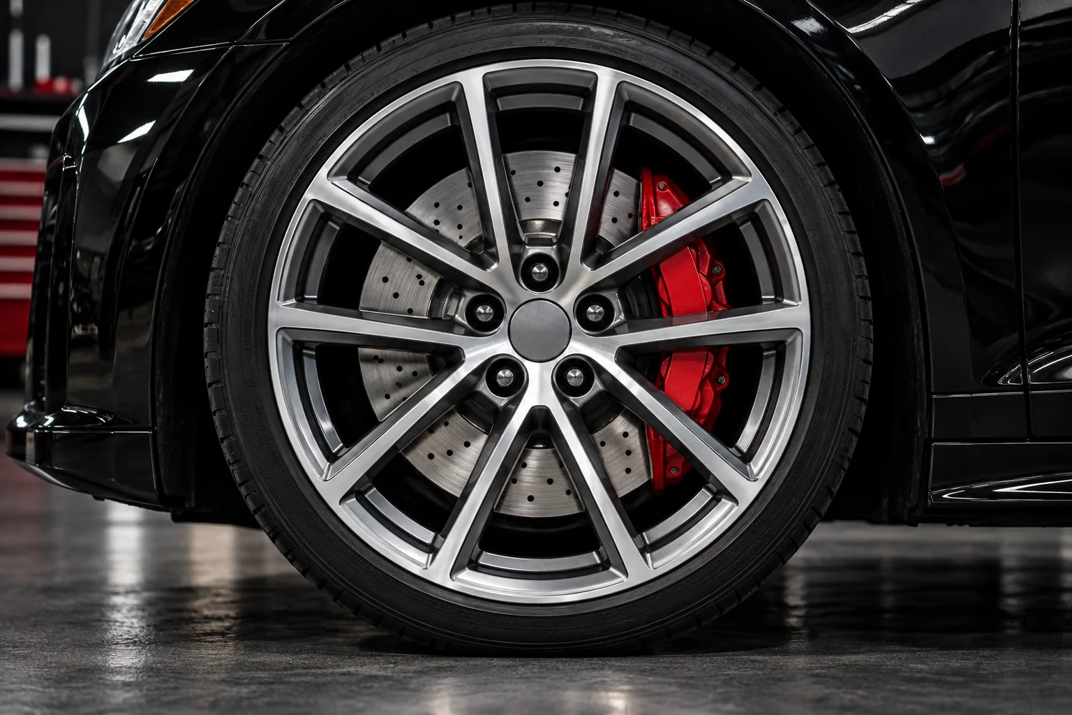 Refinished silver multi-spoke alloy wheel